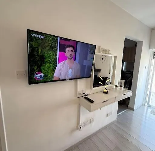 Floor In With View! Апартаменты