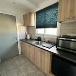 Floor In With View! 아파트 *